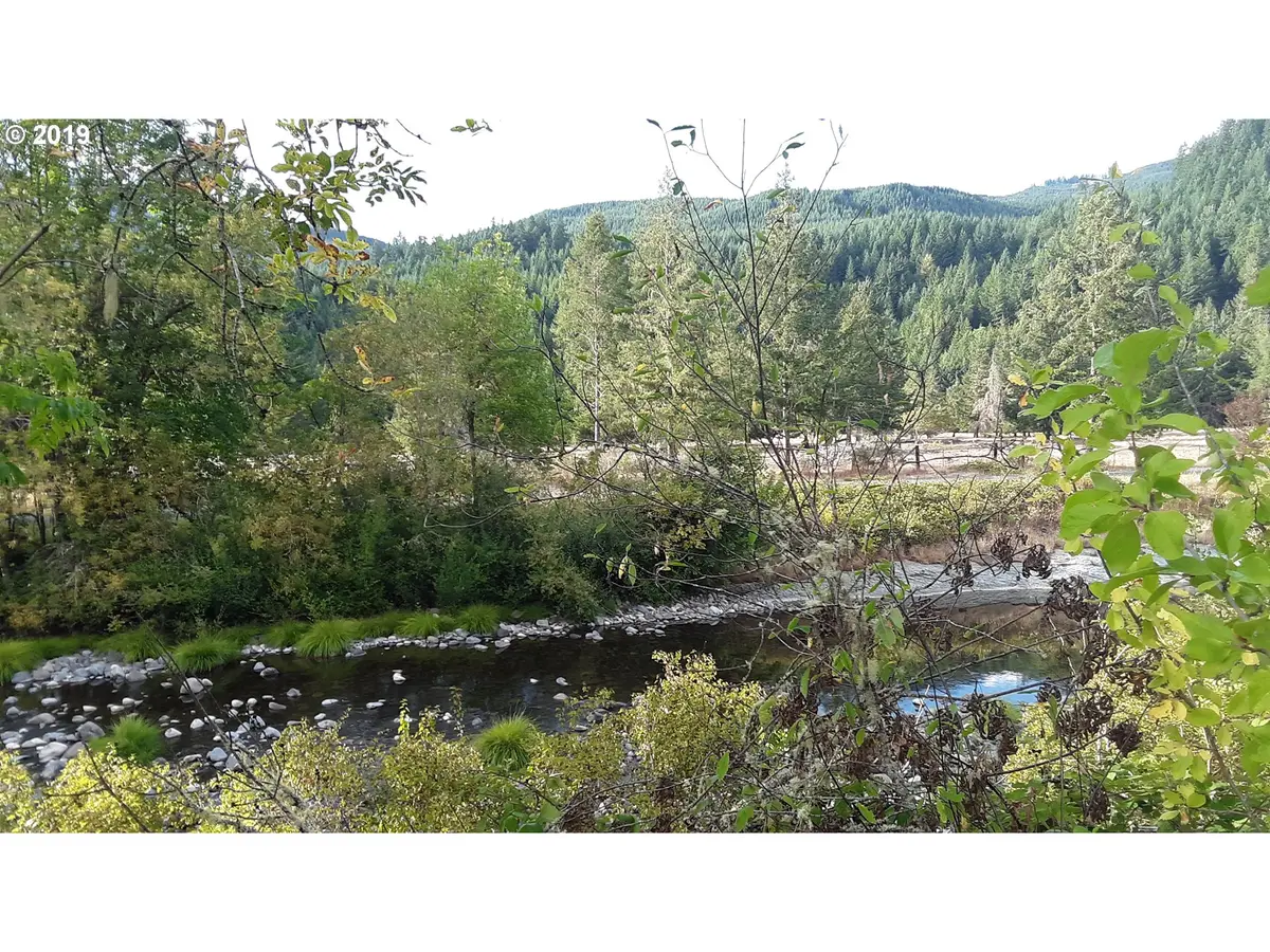 Cottage Grove, OR 97424,Row River