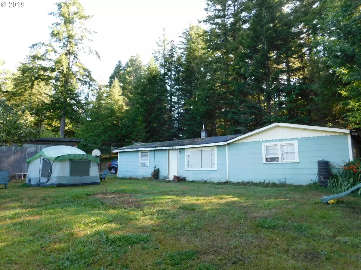 Myrtle Point, OR 97458,95726 SUGARLOAF LN