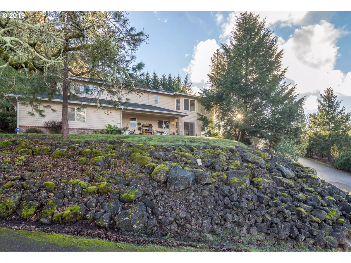 Winchester, OR 97495,215 GRAY SQUIRREL CT