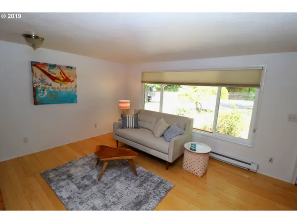 3490 POTTER ST, Eugene, OR 97405