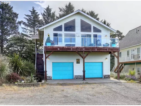 Ocean Park, WA 98640,32606 J PL