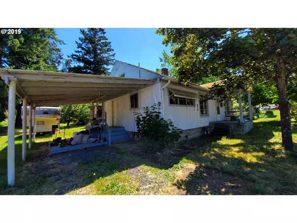 426 BRIDGES ST, Yoncalla, OR 97499