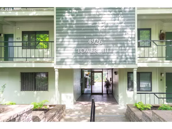 4926 SW Corbett AVE #405, Portland, OR 97239