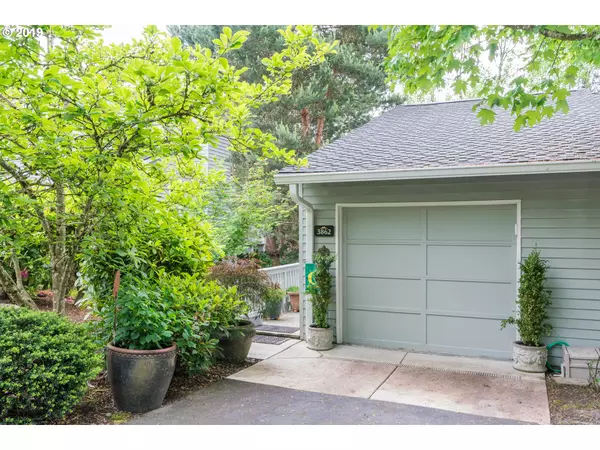 Lake Oswego, OR 97035,3862 BOTTICELLI ST