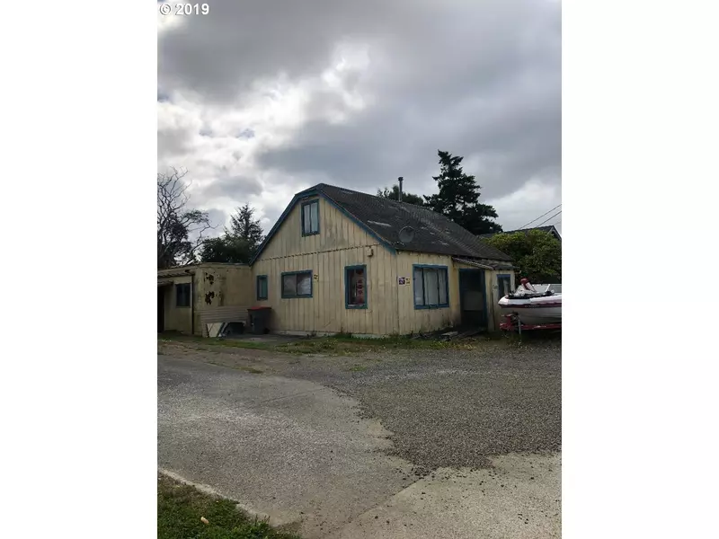 1180 S Main AVE, Warrenton, OR 97146