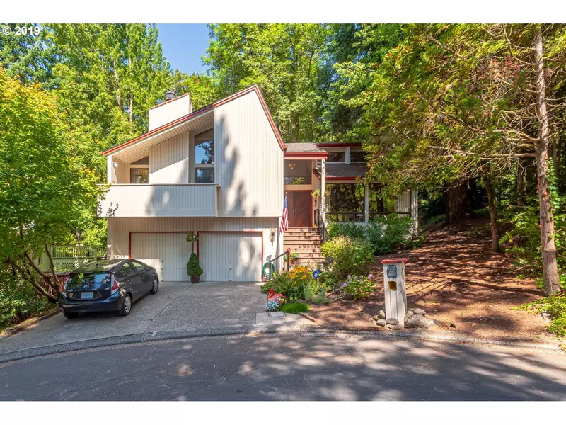 9 PERICLES, Lake Oswego, OR 97035