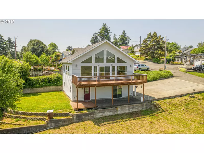 93691 BAY PARK LN, Coos Bay, OR 97420