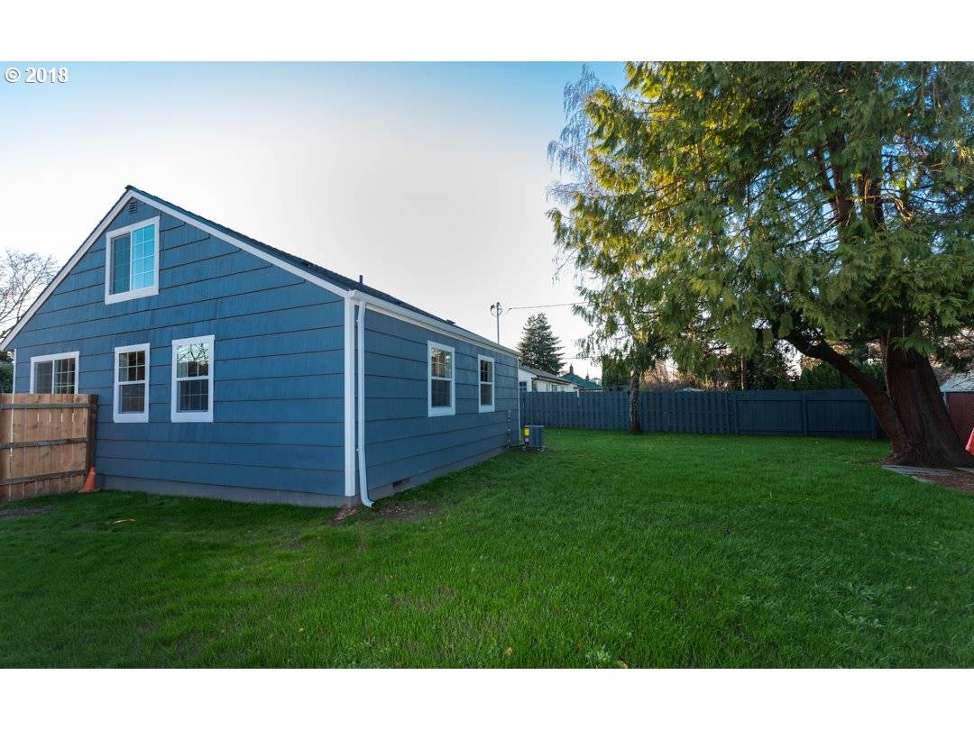 Portland, OR 97220,8515 NE ALBERTA ST