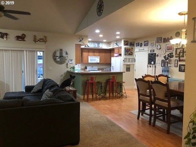 Hermiston, OR 97838,2351 NW OVERLOOK DR