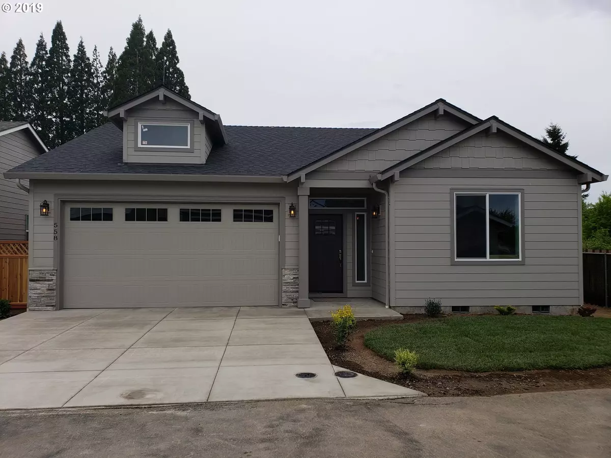 Salem, OR 97301,558 Red Cedar LN NE