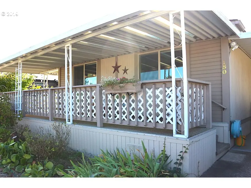 1800 LAKEWOOD CT CT #Sp150, Eugene, OR 97402