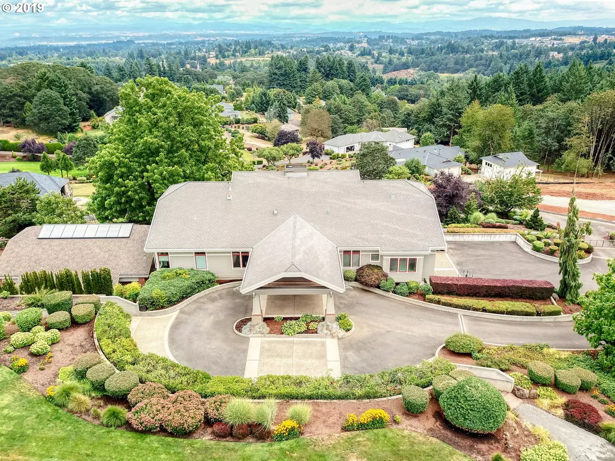 Salem, OR 97302,3252 MOUNT KUEBLER DR