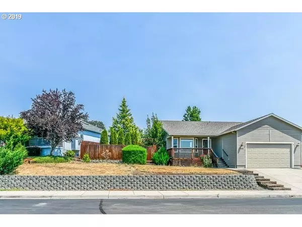 Eagle Point, OR 97524,1001 HIGHLANDS DR