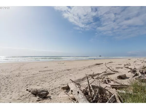 Rockaway Beach, OR 97136,7885 PINE BEACH LOOP