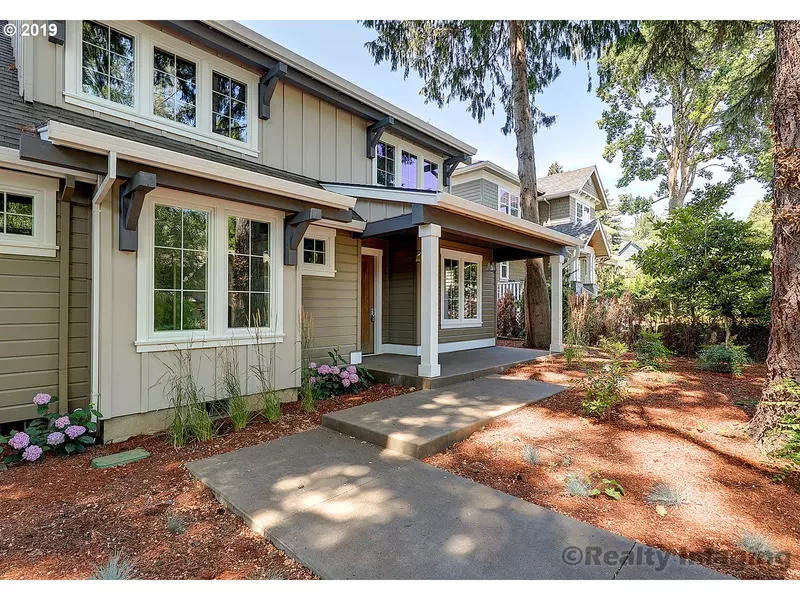 768 7TH ST, Lake Oswego, OR 97034