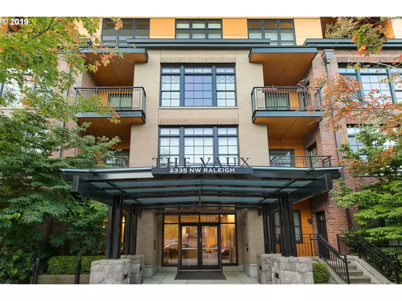 2335 NW RALEIGH ST #201, Portland, OR 97210