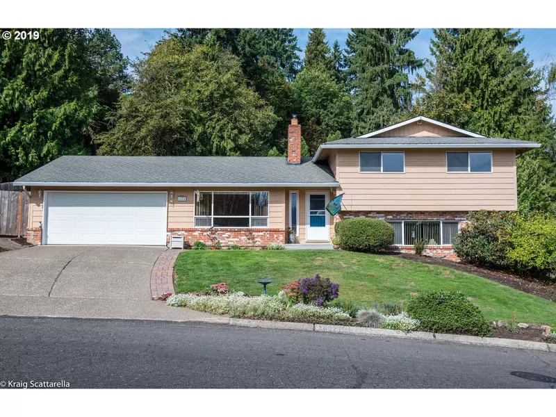 6024 SE ALDER HILL LOOP, Milwaukie, OR 97267