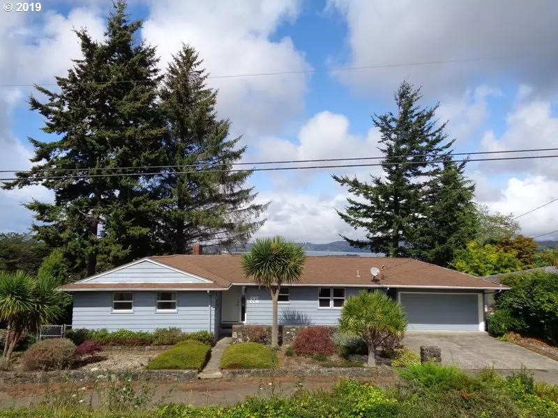 560 ELM, Coos Bay, OR 97420