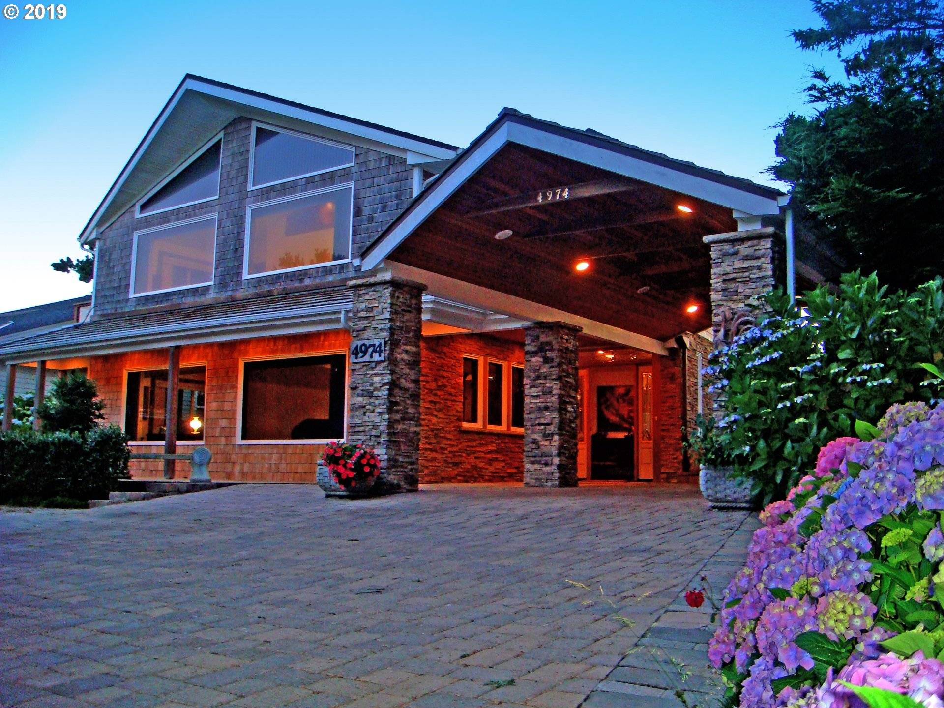 4974 SW SURF PINES LN, Waldport, OR 97394