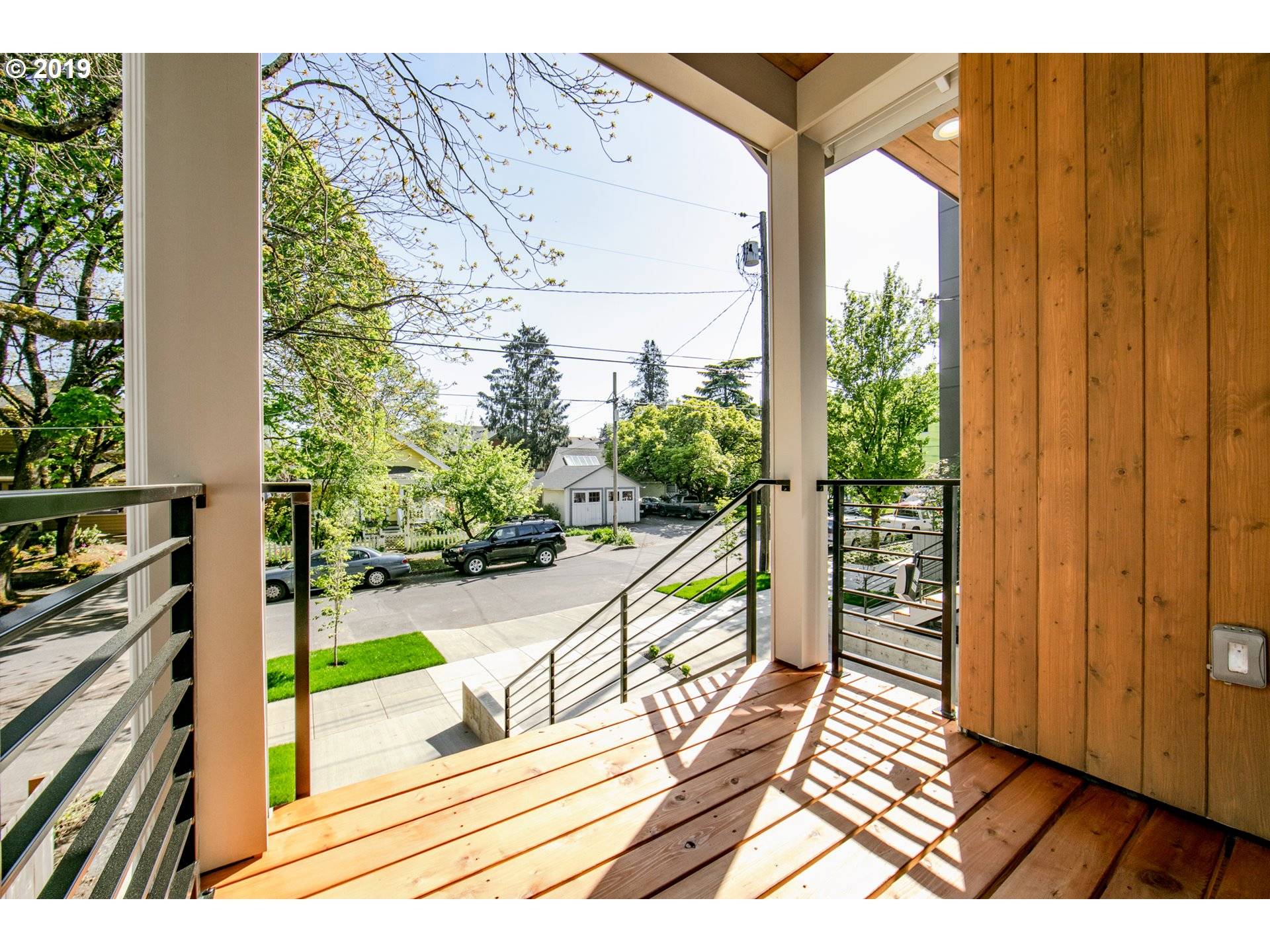 Portland, OR 97202,1327 SE Lambert ST