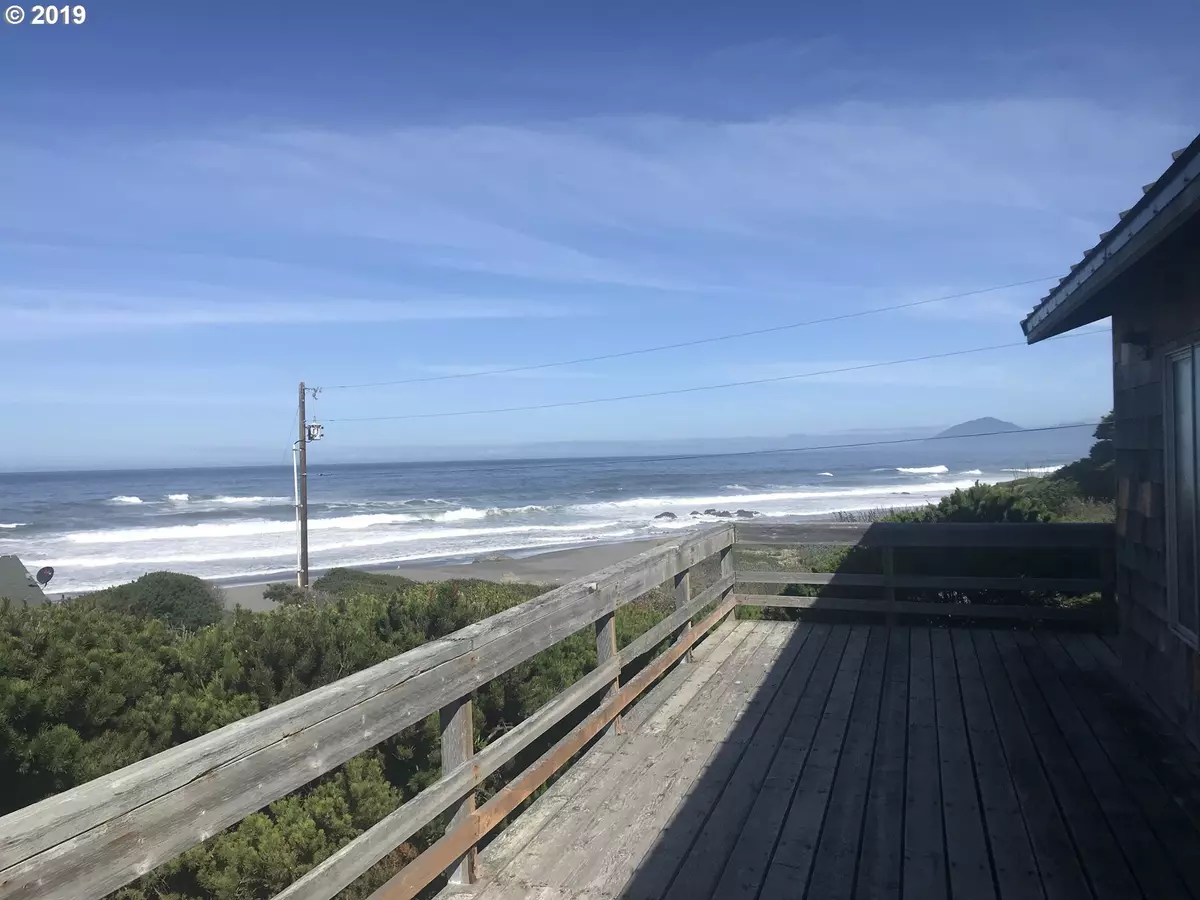 Gold Beach, OR 97444,33130 NESIKA RD