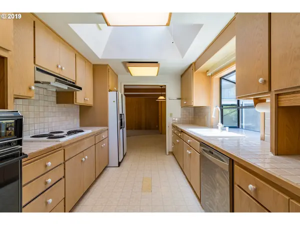 Eugene, OR 97408,89800 SPRAGUE RD