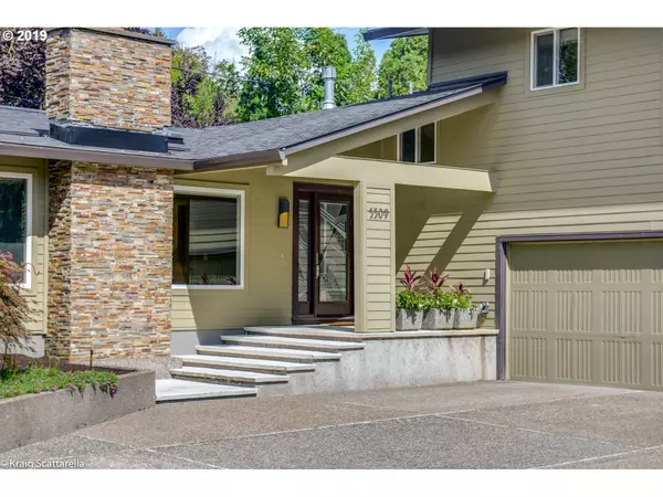 Portland, OR 97221,5309 SW SANTA MONICA CT