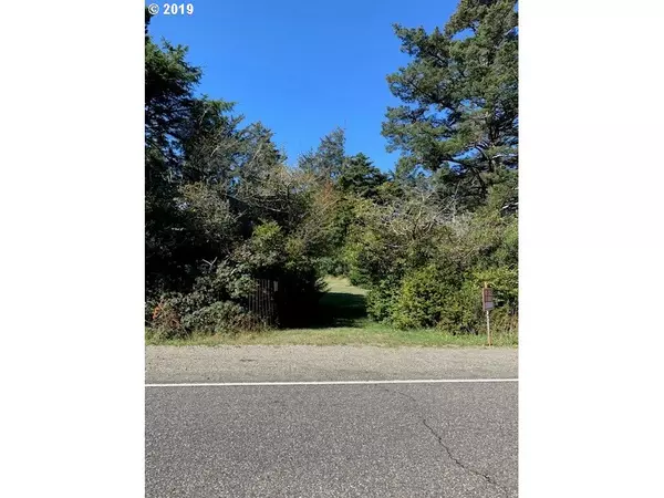 FLORAS LAKE RD, Langlois, OR 97450