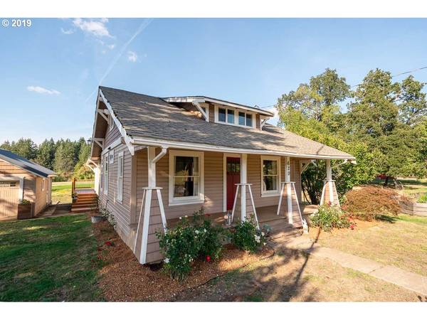 620 1ST ST, Scotts Mills, OR 97375