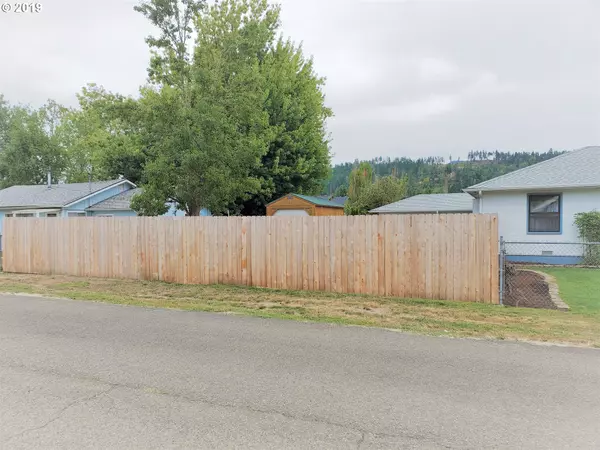 Sutherlin, OR 97479,164 TERRACE LN