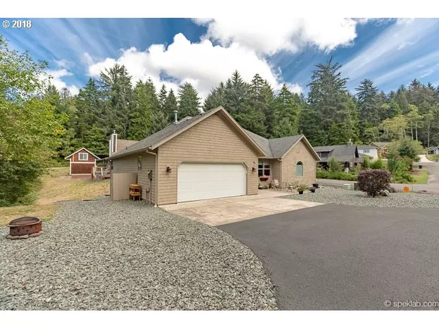 9290 DEWOLF RD, Manzanita, OR 97130