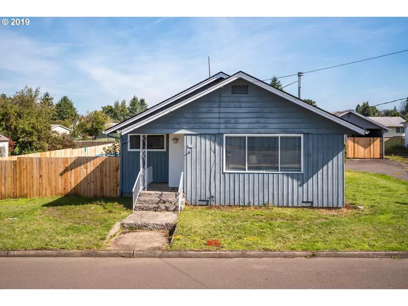 131 GRANGE AVE, Molalla, OR 97038