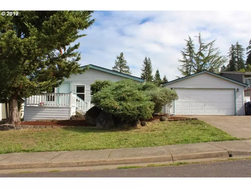 630 S 9TH ST, Creswell, OR 97426