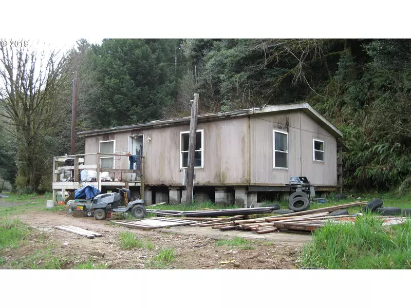 63570 FAIRVIEW RD, Coquille, OR 97423