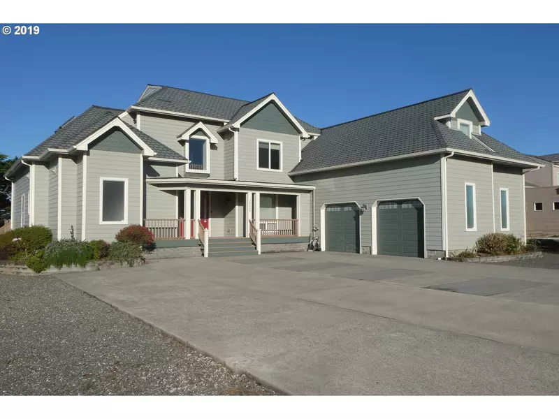 30562 OLD COAST RD, Gold Beach, OR 97444