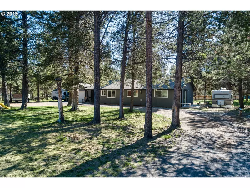 53300 BIG TIMBER DR, La Pine, OR 97739