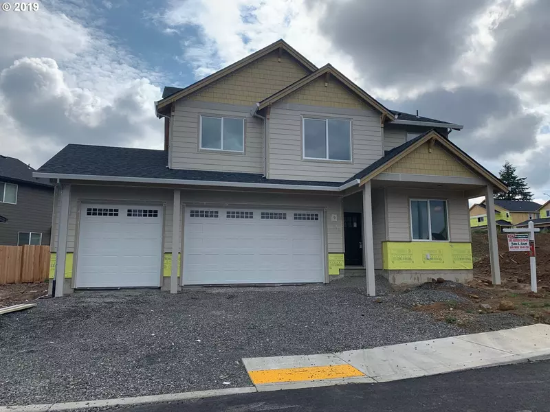 1001 NE REGAN HILL LOOP, Estacada, OR 97023