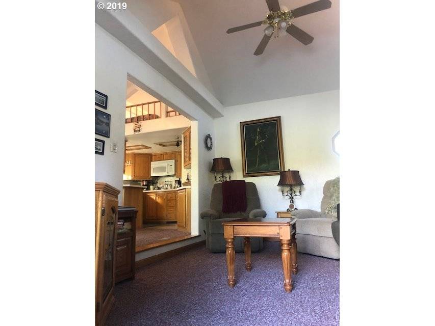 Brookings, OR 97415,97748 N BANK CHETCO RD #21