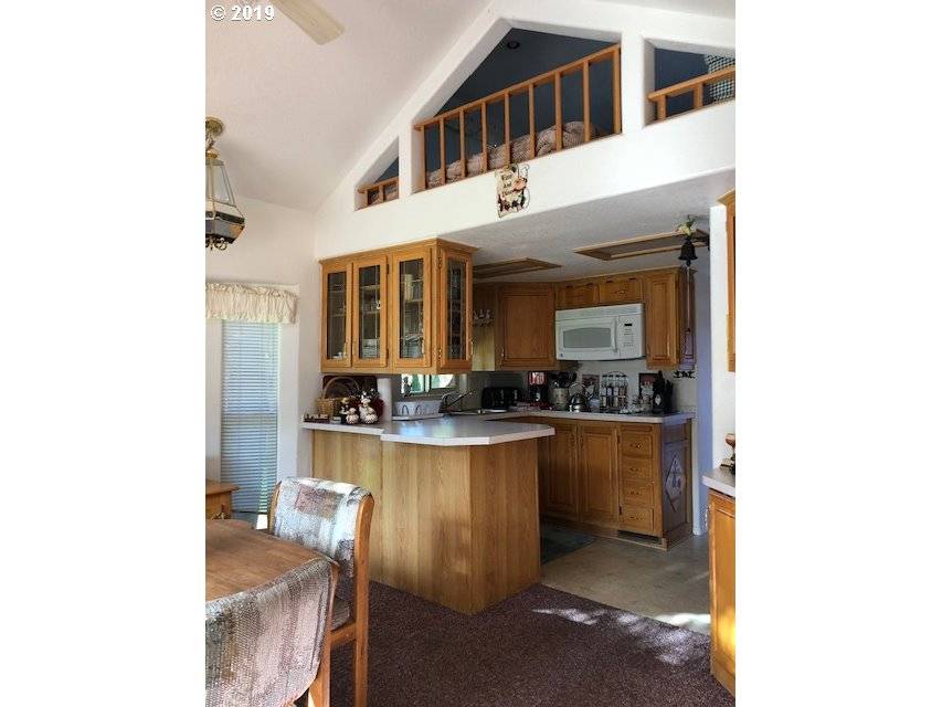 Brookings, OR 97415,97748 N BANK CHETCO RD #21
