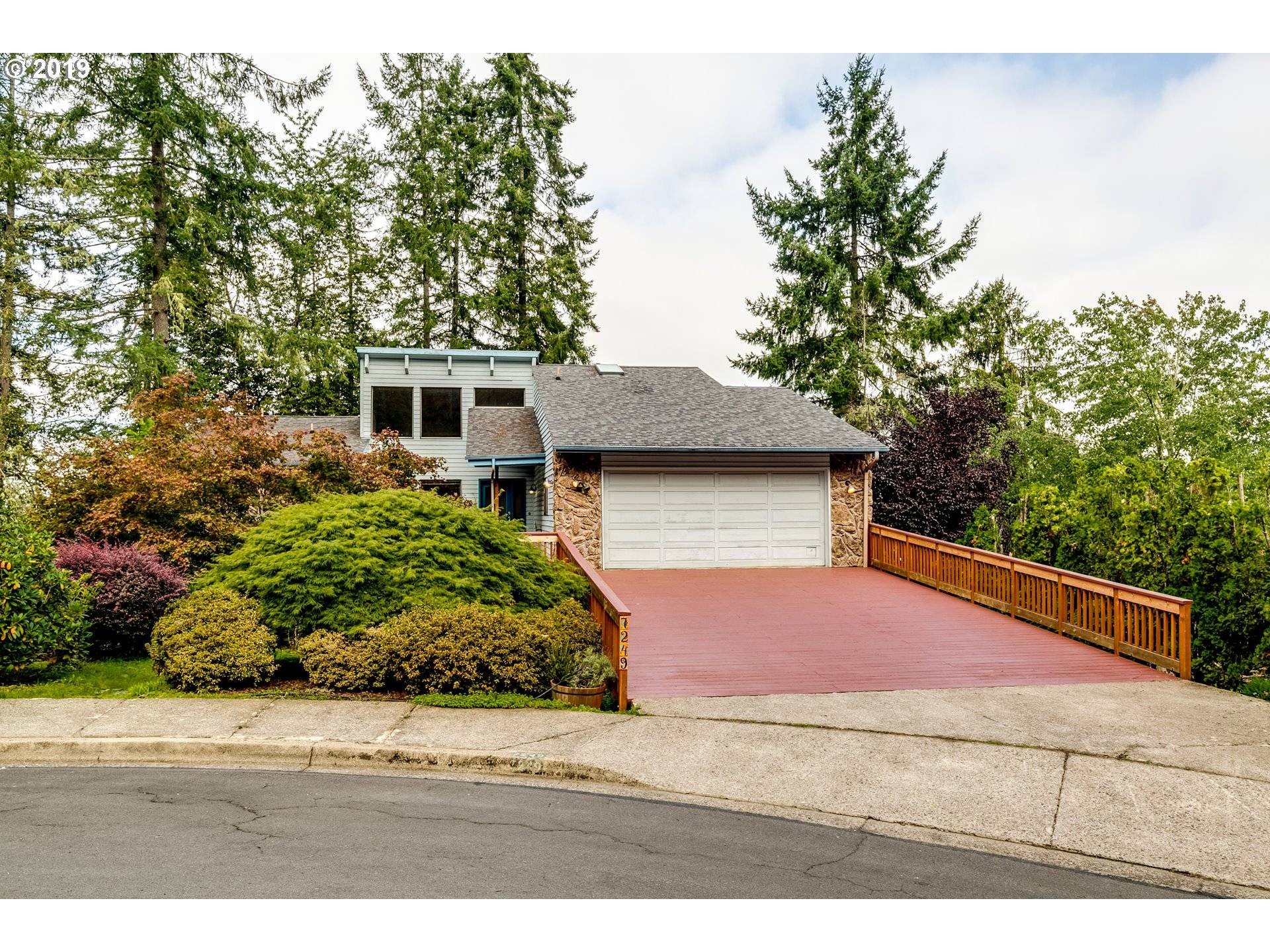 7249 DAISY ST, Springfield, OR 97478