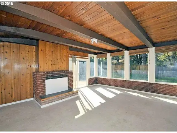 4360 FOX HOLLOW RD, Eugene, OR 97405