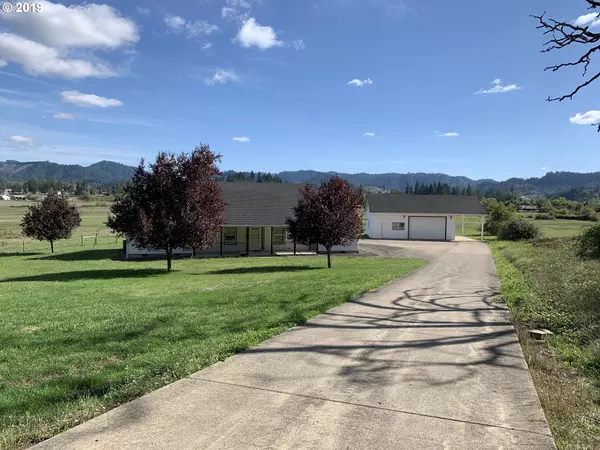 1645 NORTH SIDE RD, Sutherlin, OR 97479