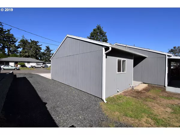 Coos Bay, OR 97420,565 N CAMMANN