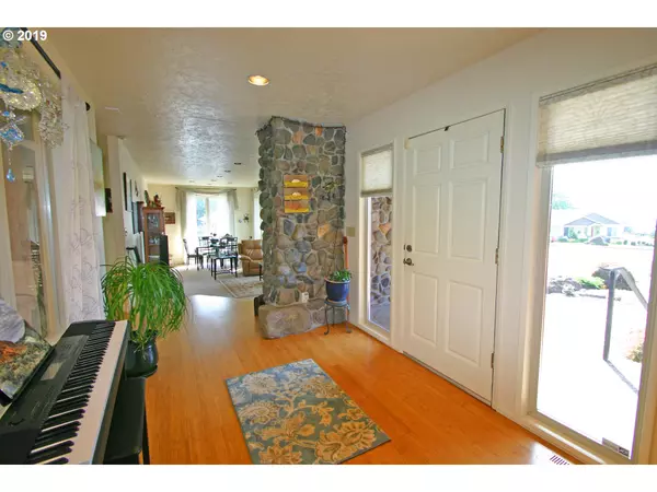 Seaside, OR 97138,2345 Royal View DR