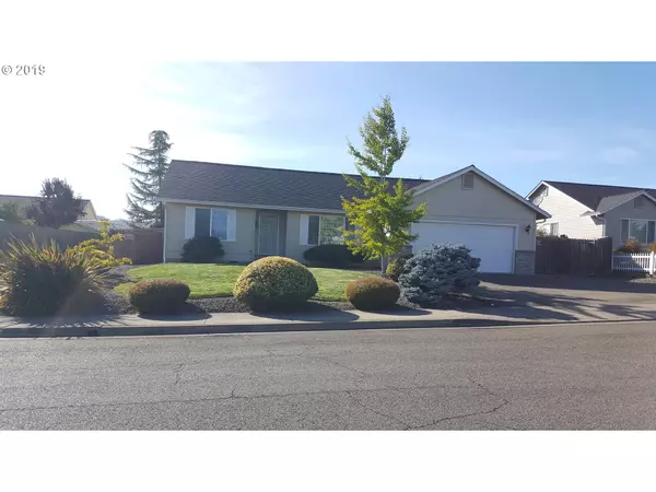 330 NW ELIZABETH AVE, Winston, OR 97496