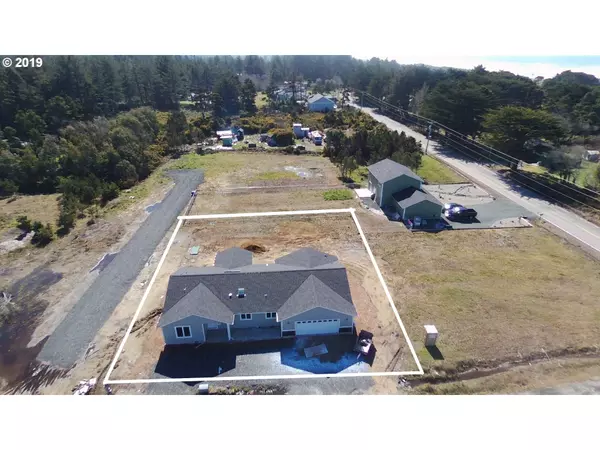 Bandon, OR 97411,87186 BEACH LN