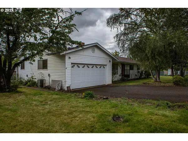 Roseburg, OR 97471,1018 CHARTER OAKS DR