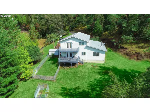 635 WILD IRIS LN, Roseburg, OR 97470