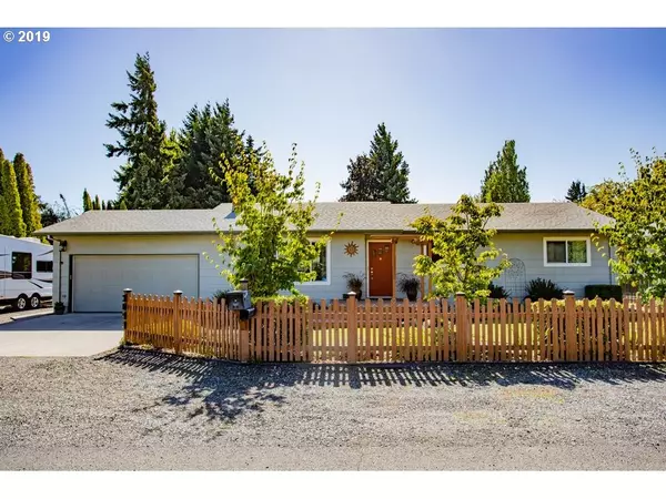 3653 HOLLY, Hood River, OR 97031