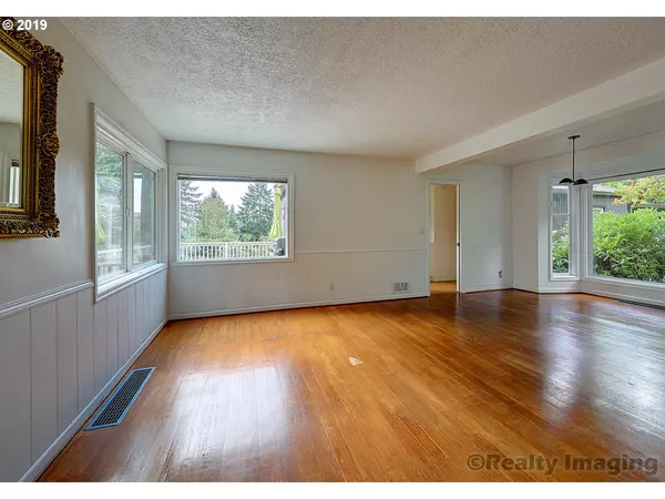 Portland, OR 97239,2226 SW MITCHELL ST